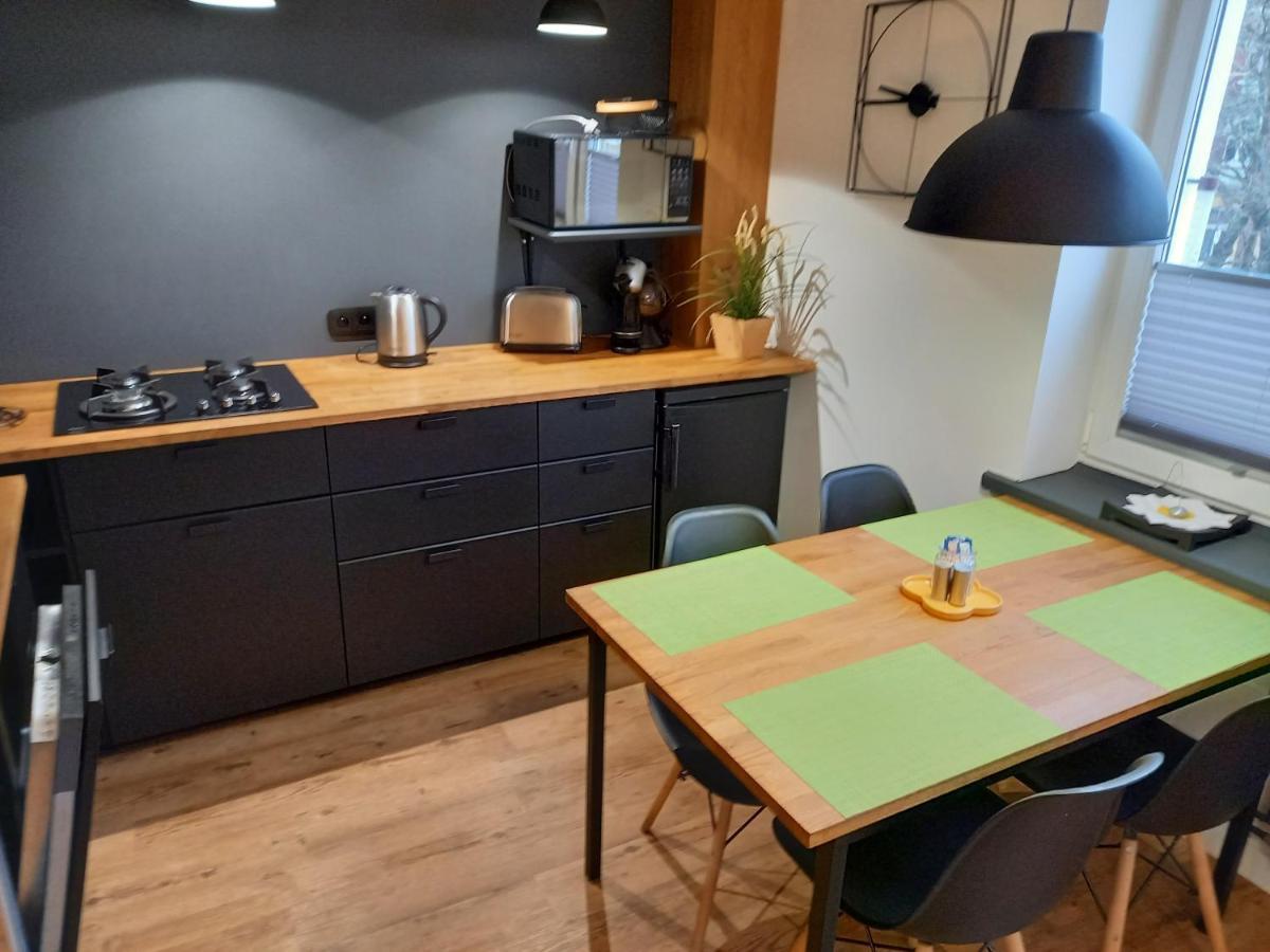 Brzezno Plaza Apartment กดัญสก์ ภายนอก รูปภาพ
