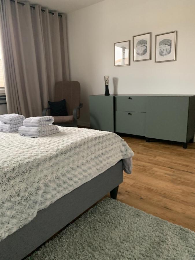 Brzezno Plaza Apartment กดัญสก์ ภายนอก รูปภาพ
